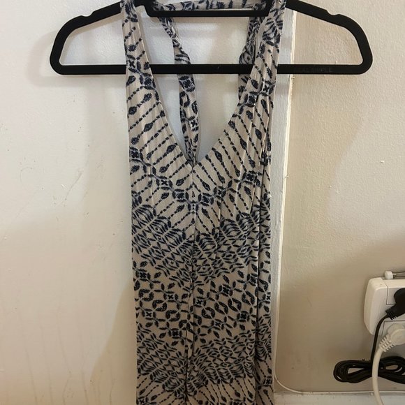 Urban Outfitters Silence + Noise Cross Back Tank - Picture 2 of 3